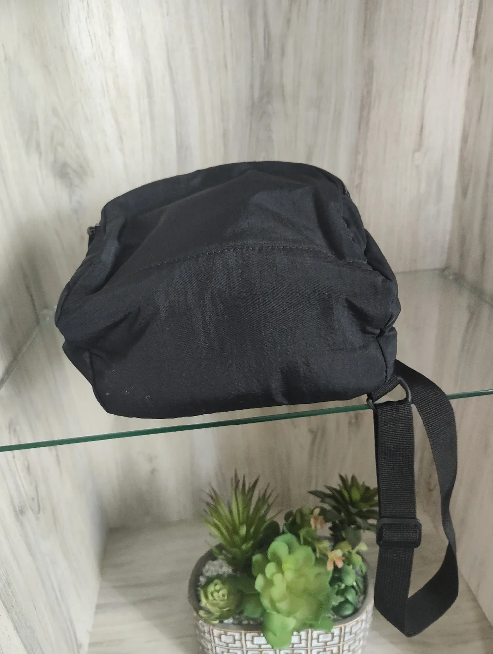 Adidas Mini Backpack with a detachable zip pouch and adjustable shoulder straps - Picture 5 of 8